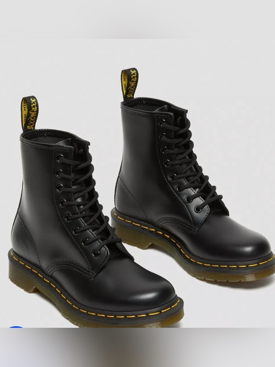 Dr. Martens Shoes - Dr. Martens 1460 Pascal Virginia boots in black Women’s Size 9